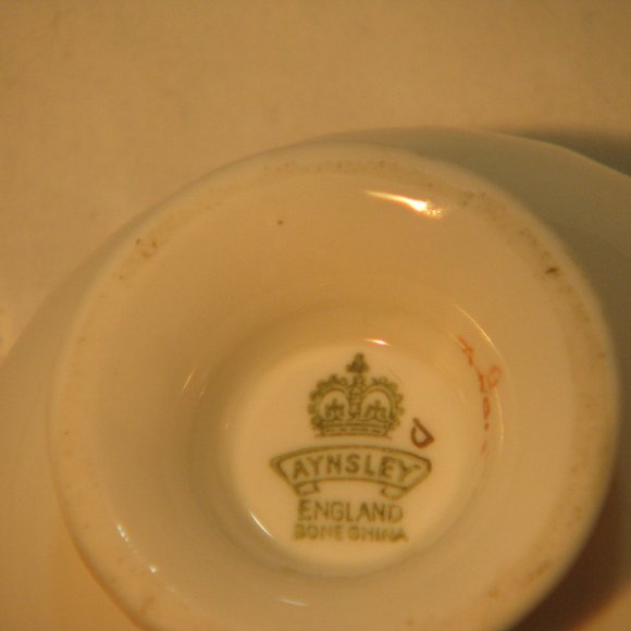 Rare HRH Queen Elizabeth Coronation Aynsley Cup & Saucer - Picture 6 of 6